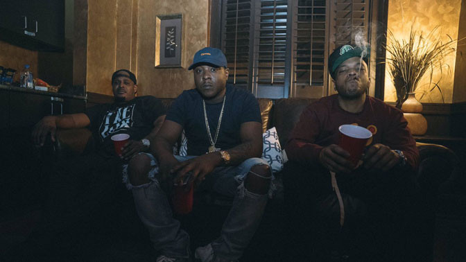 The LOX – Hit A Roach